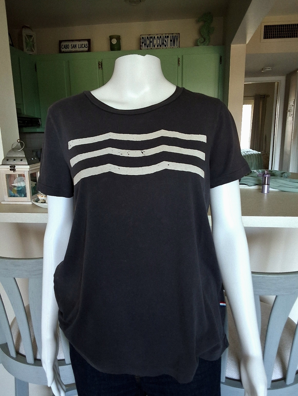 Women's Sol Angeles Waves T-Shirt - Medium NWOT